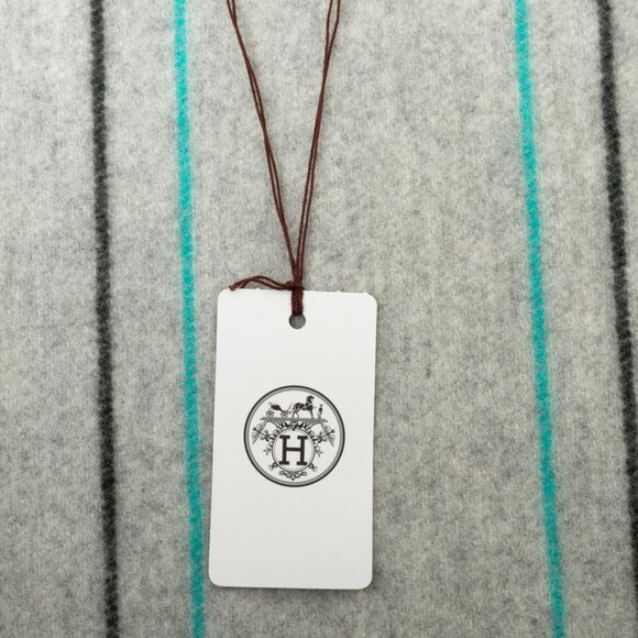 HERMES Gray Scarf - Picture 4 of 6